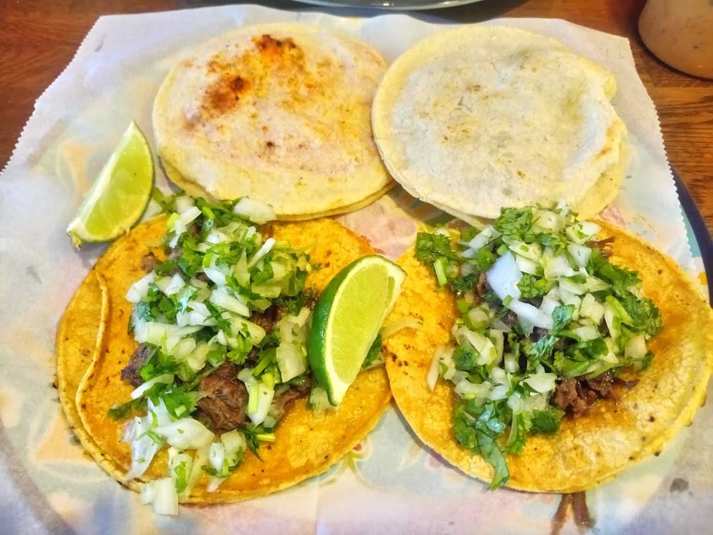 Gorditas Lolis #2 | restaurant | 3650 W Belmont Ave, Chicago, IL 60618, USA | 7735649693 OR +1 773-564-9693