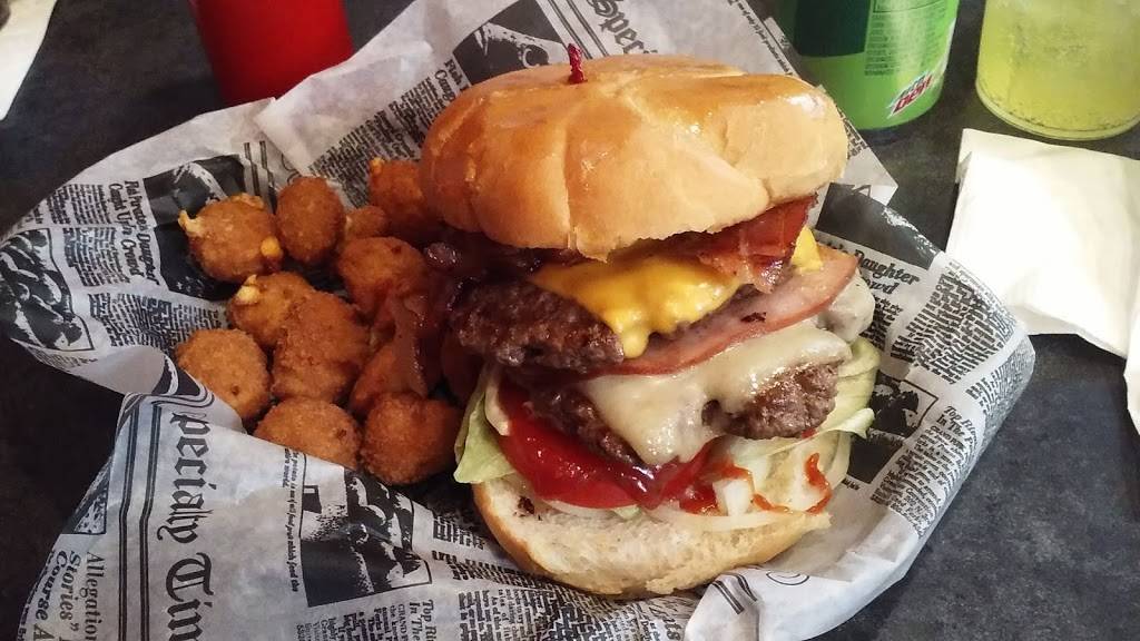 Wagners Country Restaurant LLC | restaurant | 106 S Packer Dr, Francis Creek, WI 54214, USA | 9203235472 OR +1 920-323-5472