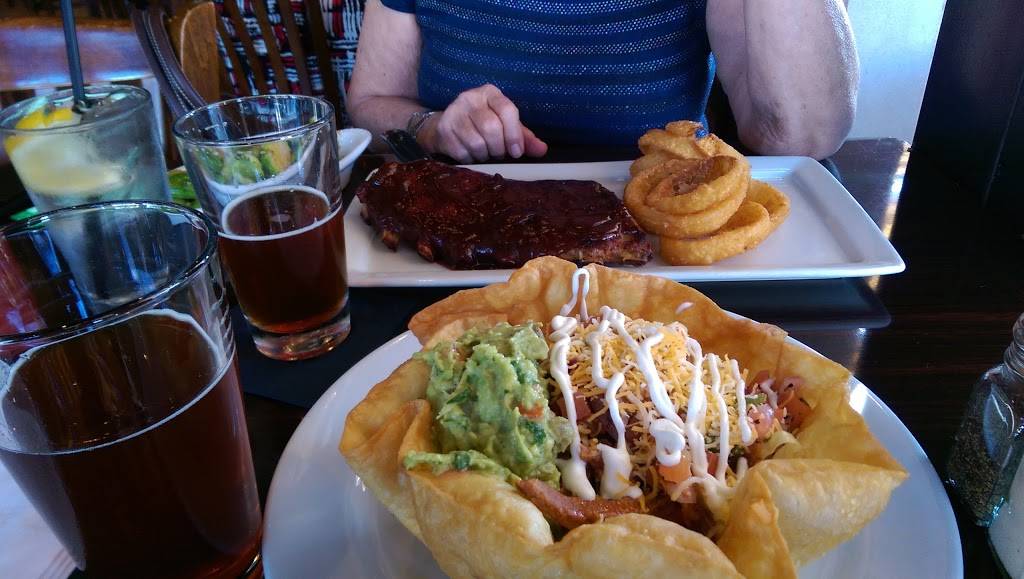 Rooster Creek Tavern | restaurant | 200 E Branch St, Arroyo Grande, CA 93420, USA | 8054892509 OR +1 805-489-2509