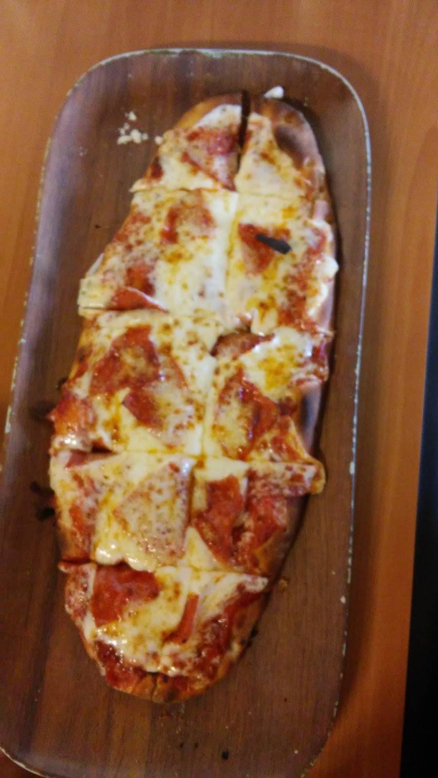 Turbo Fire Pizza | restaurant | 2415 N Dirksen Pkwy, Springfield, IL 62702, USA | 2175232180 OR +1 217-523-2180