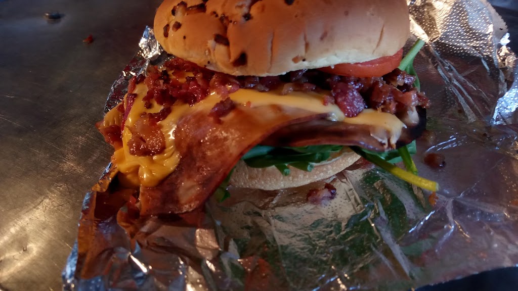 Dames eatery | restaurant | 9371 Auburn St, Detroit, MI 48228, USA | 3139786021 OR +1 313-978-6021