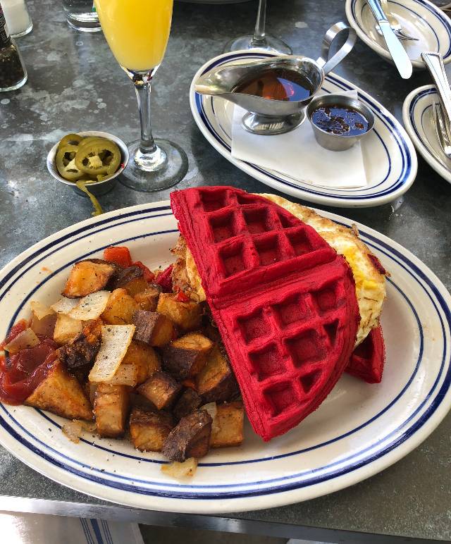 Liberty Kitchen at the Tree House | restaurant | 963 Bunker Hill Rd, Houston, TX 77024, USA | 7134683745 OR +1 713-468-3745