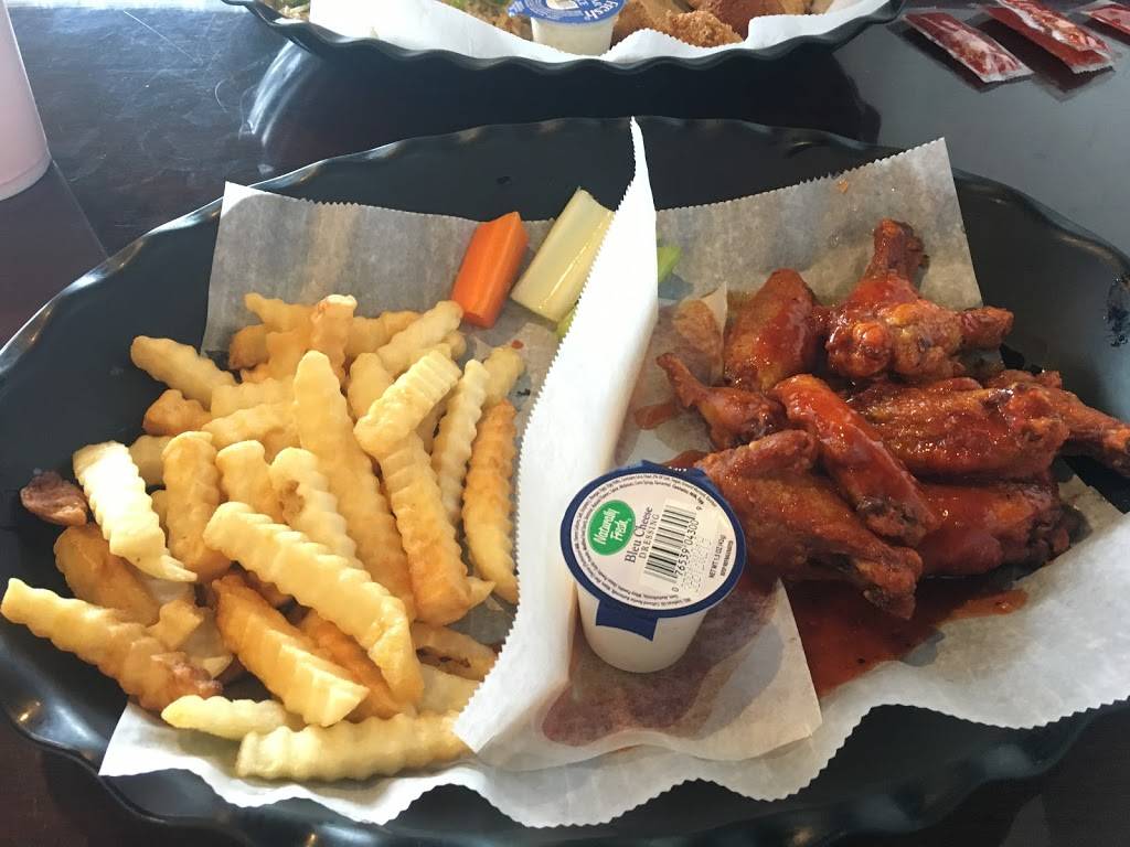 Wings 101 | restaurant | 1540 Old Alabama Rd, Roswell, GA 30076, USA | 4707199332 OR +1 470-719-9332