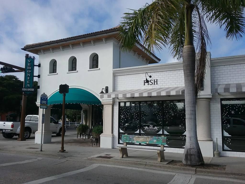 Veronica Fish and Oyster | restaurant | 1830 S Osprey Ave, Sarasota, FL 34239, USA | 9413661342 OR +1 941-366-1342