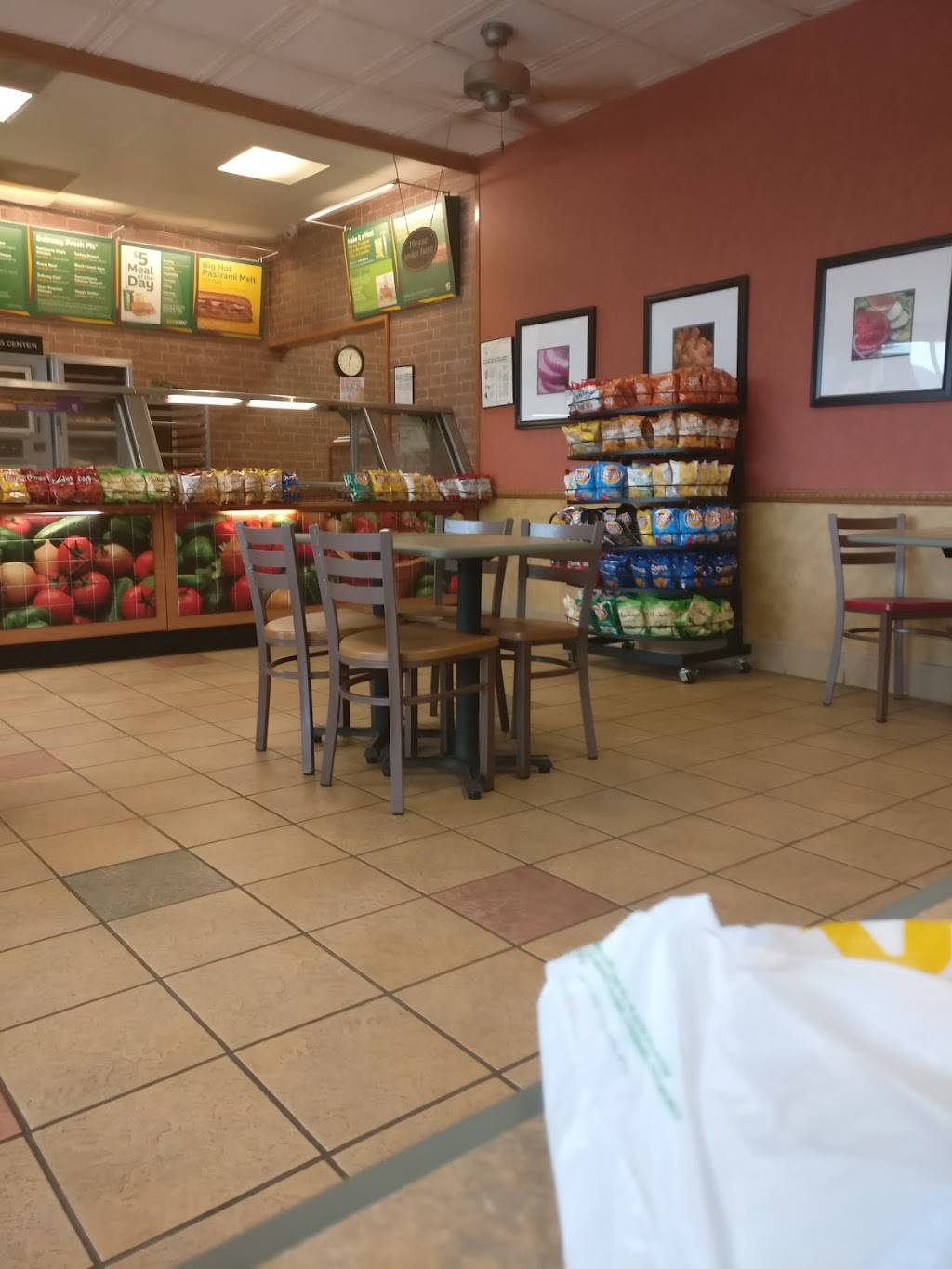 Subway | restaurant | 4005 GA-124, Jefferson, GA 30549, USA | 7063672005 OR +1 706-367-2005