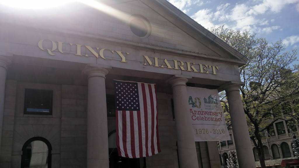 Kens Steak Carts | restaurant | 1 S Market St, Boston, MA 02109, USA | 6173870725 OR +1 617-387-0725