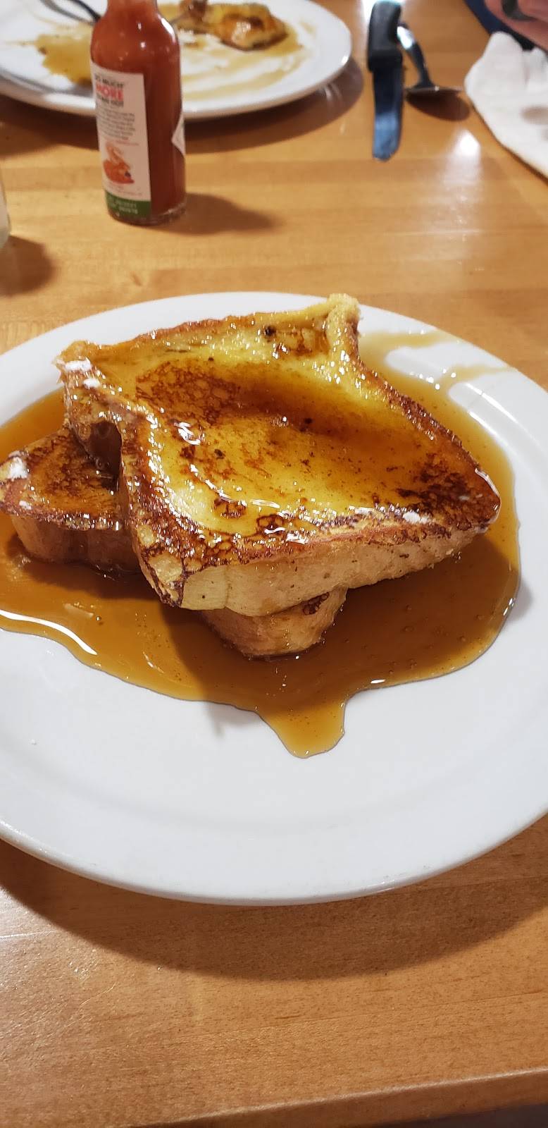 Shoneys Parkersburg | restaurant | 1120 Garfield Ave, Parkersburg, WV 26101, USA | 3044287835 OR +1 304-428-7835