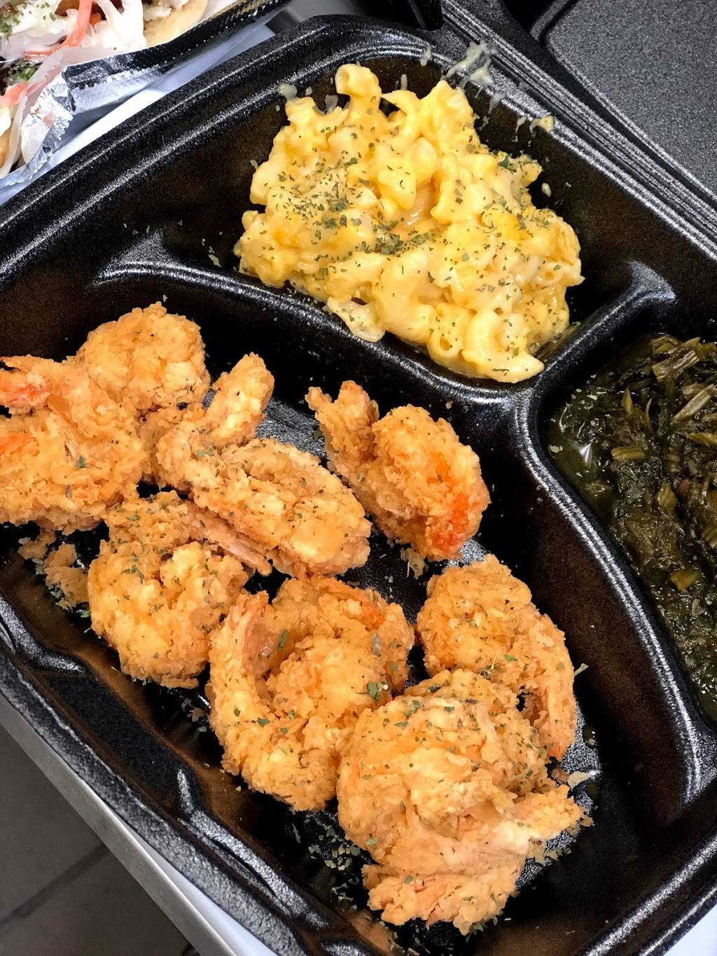 Dreamz Café | restaurant | 4912 Pearl Rd, Cleveland, OH 44109, USA | 2163039125 OR +1 216-303-9125