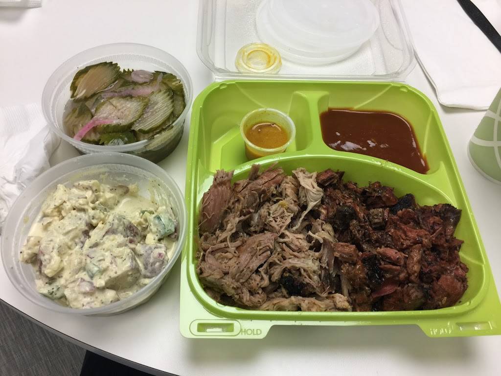 Fat Petes BBQ | restaurant | 801 18th St NW, Washington, DC 20006, USA | 2027303070 OR +1 202-730-3070