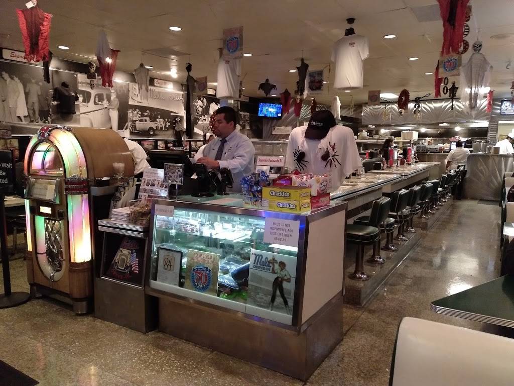 Mels Drive-In | restaurant | 2165 Lombard St, San Francisco, CA 94123, USA | 4159212867 OR +1 415-921-2867