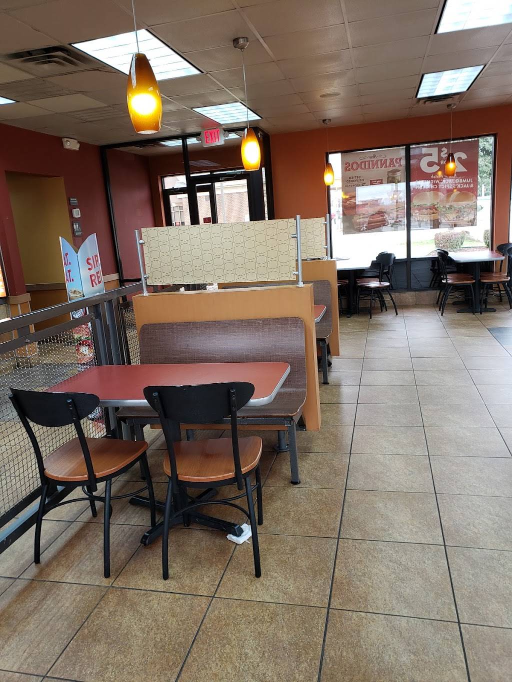 Jack in the Box | restaurant | 1405 N Central Expy, Plano, TX 75075, USA | 9728812853 OR +1 972-881-2853