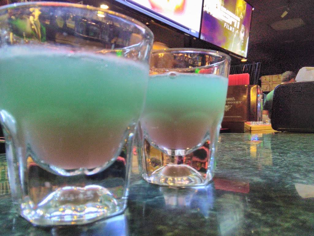 Q Club Oxnard | restaurant | 2362 Oxnard Blvd #107, Oxnard, CA 93036, USA | 8052781231 OR +1 805-278-1231