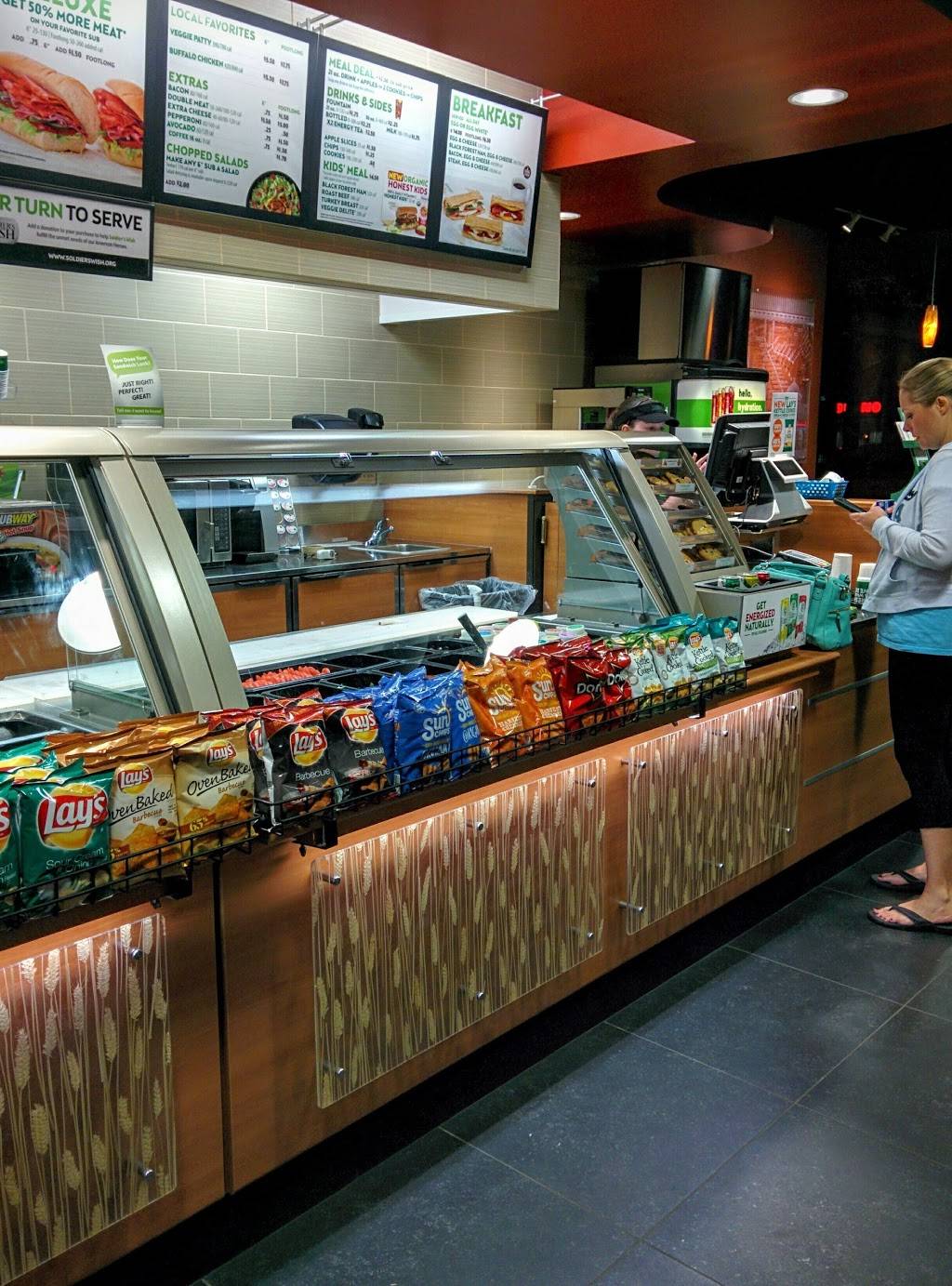 Subway Restaurants | restaurant | 3115 Parker Rd, Parkway Plaza Suite 539, Plano, TX 75023, USA | 9725190725 OR +1 972-519-0725