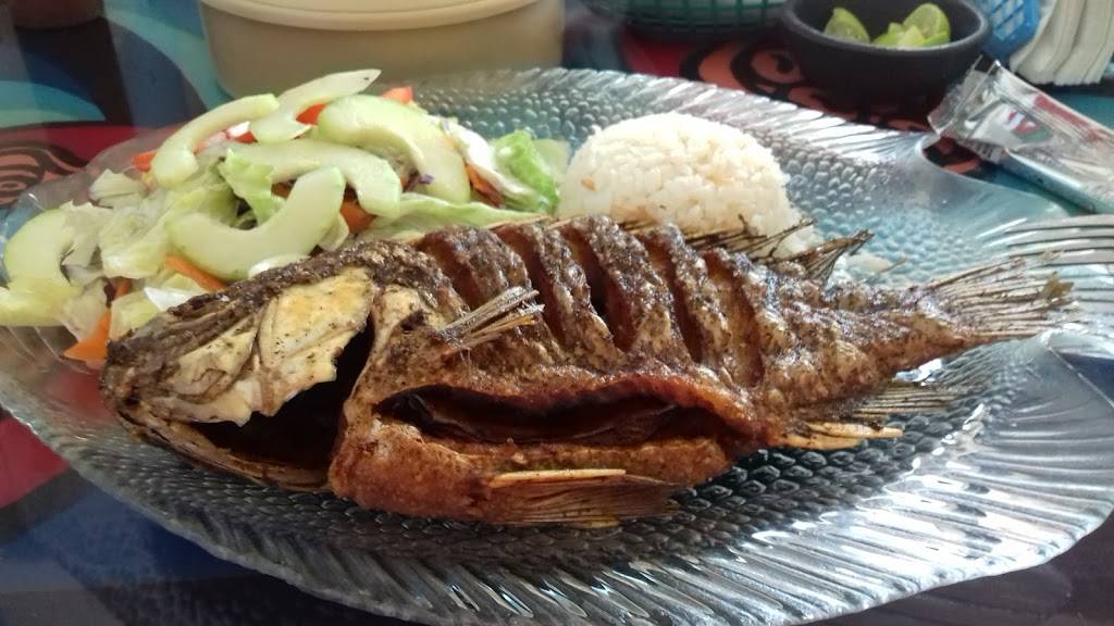 La Barca Mariscos | restaurant | 22710, Blvd. Popotla 3347, Campo Alfonso, 22710 Rosarito, B.C., Mexico | 016615270693 OR +52 661 527 0693
