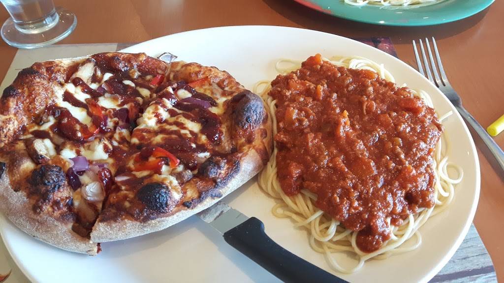 Restaurant Normandin St-Hyacinthe | meal delivery | 1404 Boulevard Casavant E, Saint-Hyacinthe, QC J2S 8T9, Canada | 4502502552 OR +1 450-250-2552