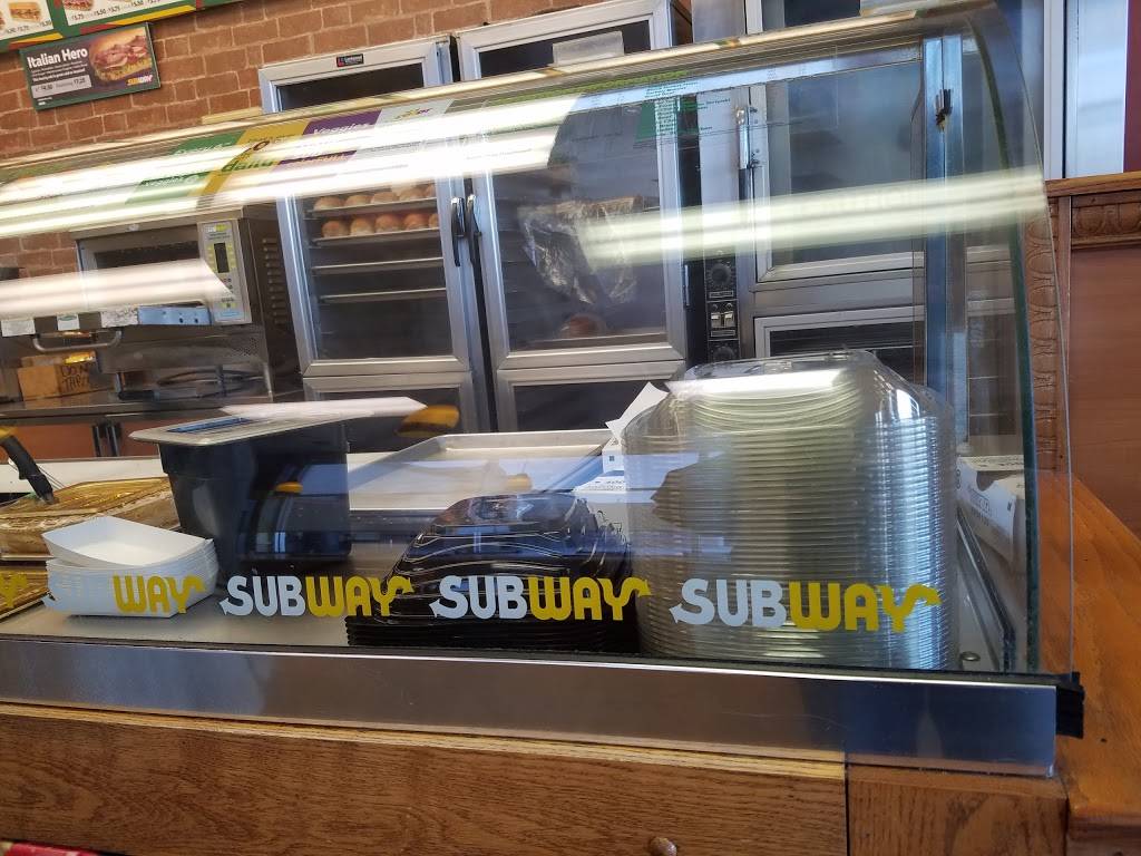 Subway Restaurants | restaurant | 5283 Westpoint Plaza Dr, Columbus, OH 43228, USA | 6147770113 OR +1 614-777-0113