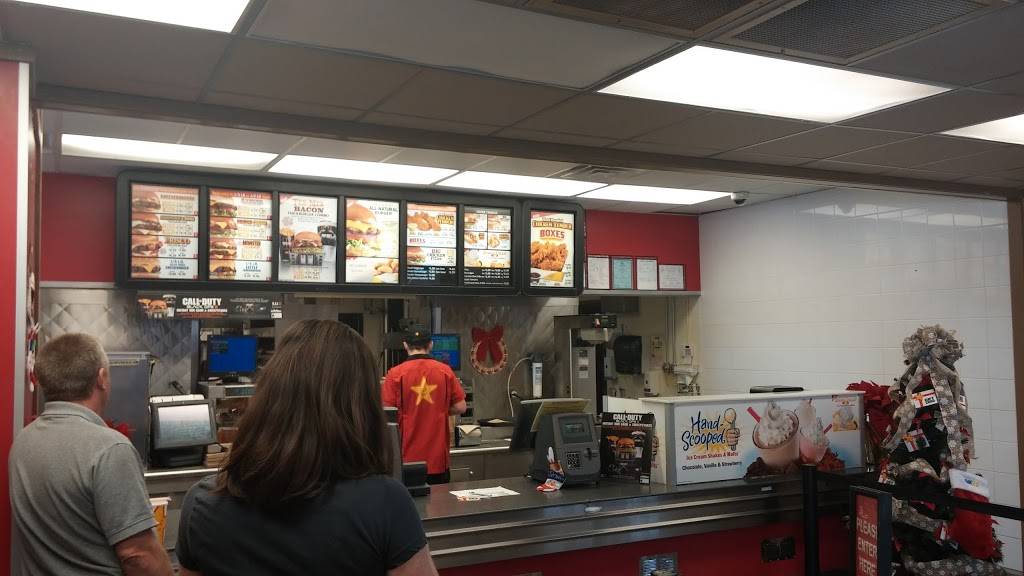 Hardees | restaurant | 3691 AL-14, Millbrook, AL 36054, USA | 3342850010 OR +1 334-285-0010