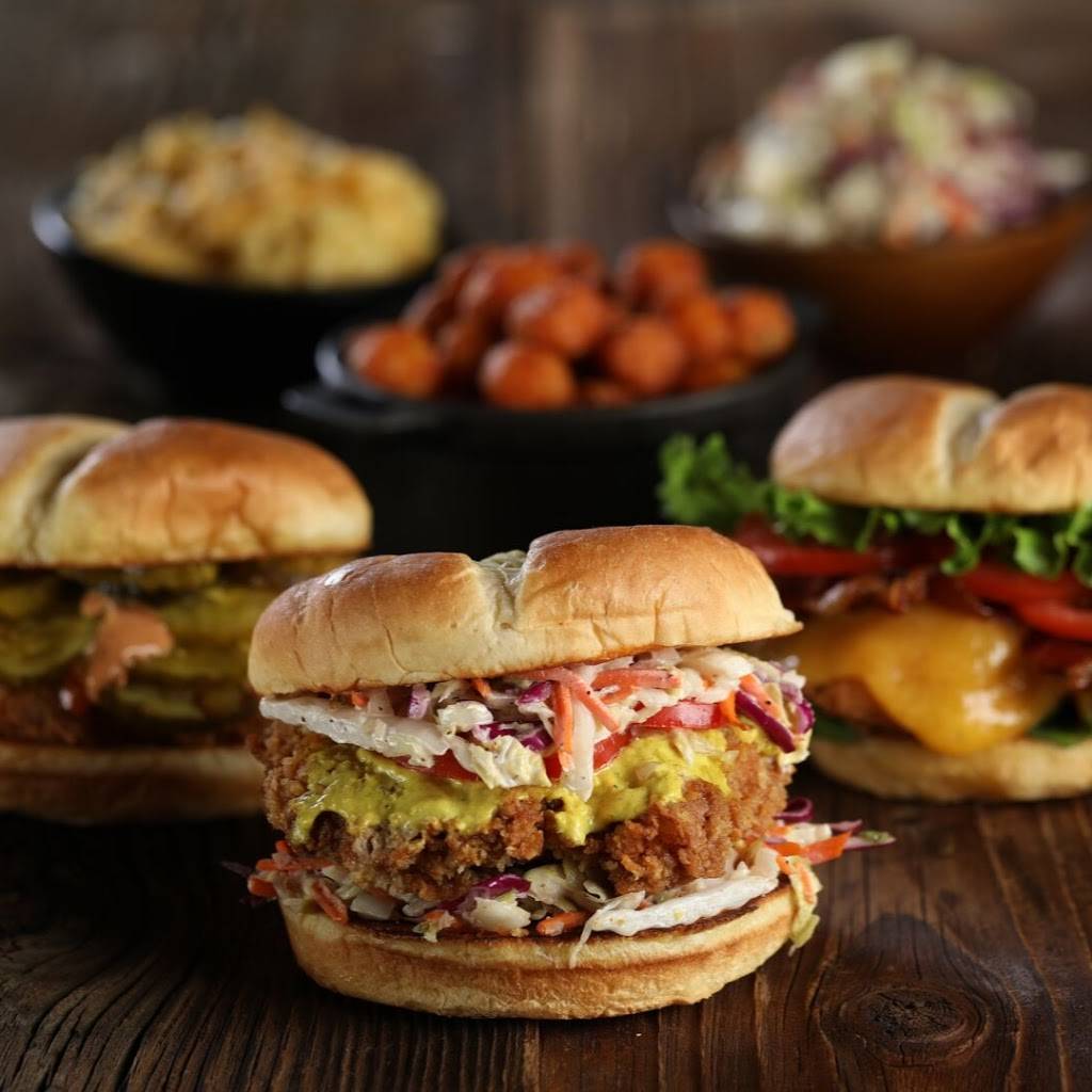 Mother Clucker | restaurant | 3415 S Monaco Pkwy, Denver, CO 80222, USA | 3035025311 OR +1 303-502-5311