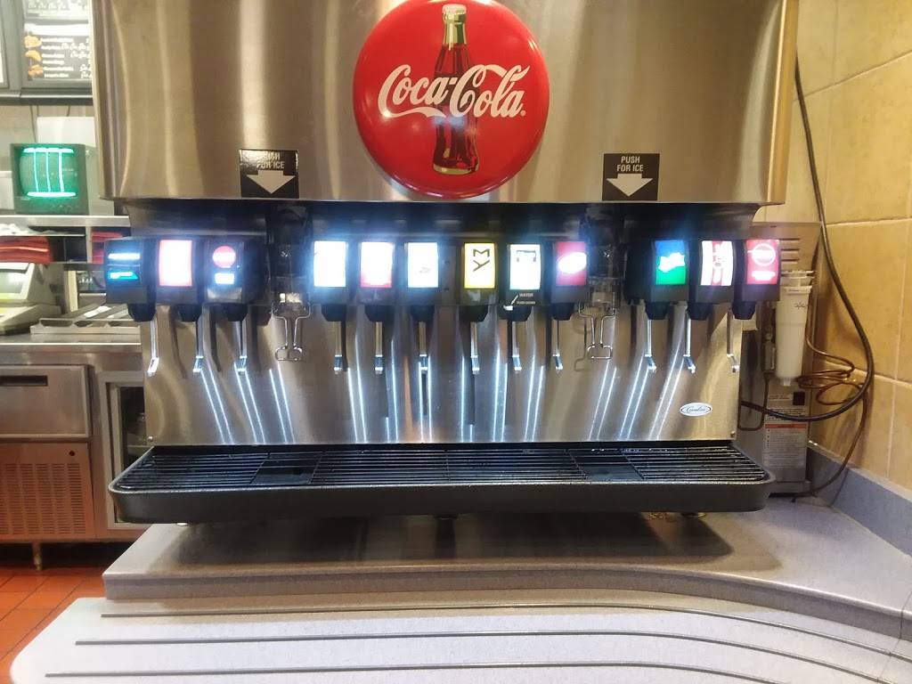 Arbys | restaurant | 100 Thomas Dr, Port Washington, WI 53074, USA | 2622845206 OR +1 262-284-5206