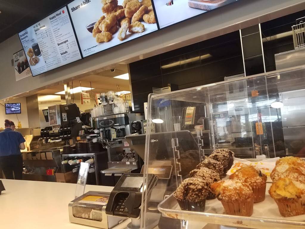 McDonalds | cafe | 665 Hogan Rd, Bangor, ME 04401, USA | 2079427567 OR +1 207-942-7567