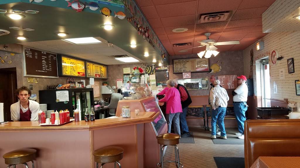 Johnsons Door County Fish | restaurant | 908 E Roosevelt Rd, Lombard, IL 60148, USA | 6306296520 OR +1 630-629-6520