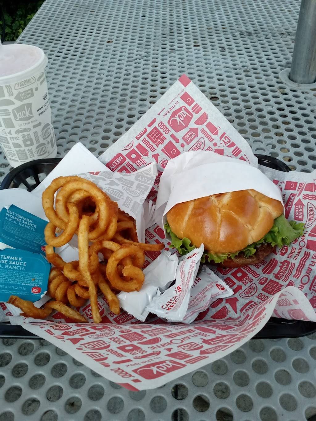 Jack in the Box | restaurant | 11250 Los Alamitos Blvd, Los Alamitos, CA 90720, USA | 5625986302 OR +1 562-598-6302