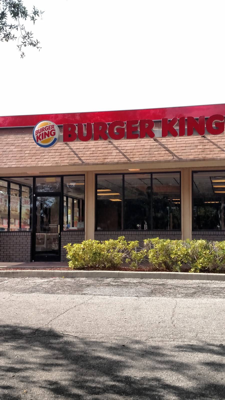 Burger King | restaurant | 2808 N Tamiami Trail, Sarasota, FL 34234, USA | 9413553770 OR +1 941-355-3770