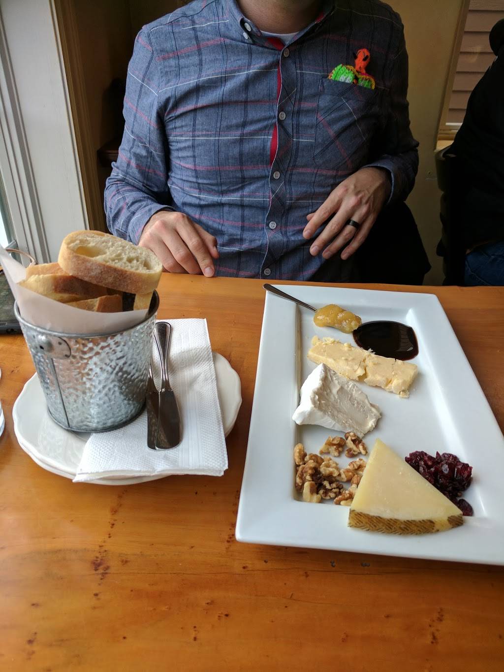 A Grape in the Fog | cafe | 400 Old County Rd, Pacifica, CA 94044, USA | 6507355854 OR +1 650-735-5854