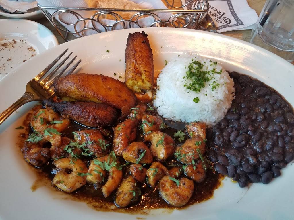 The Cheesecake Factory | restaurant | 24250 Town Center Dr #110, Valencia, CA 91355, USA | 6612861232 OR +1 661-286-1232