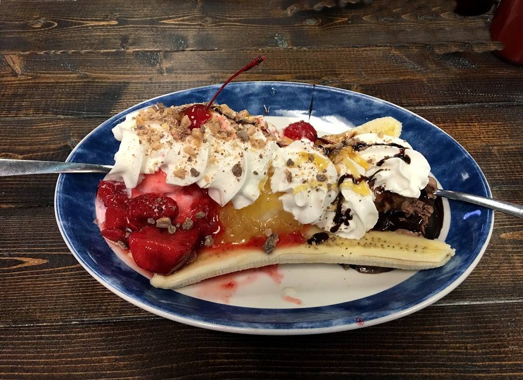 Marthas Family Restaurant | restaurant | 12019 US-92, Seffner, FL 33584, USA | 8136814333 OR +1 813-681-4333