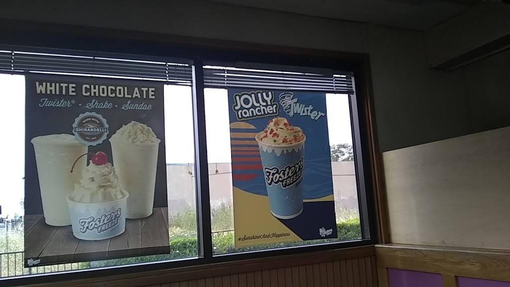 Fosters Freeze | restaurant | 7880 Monterey Rd, Gilroy, CA 95020, USA | 4088424519 OR +1 408-842-4519