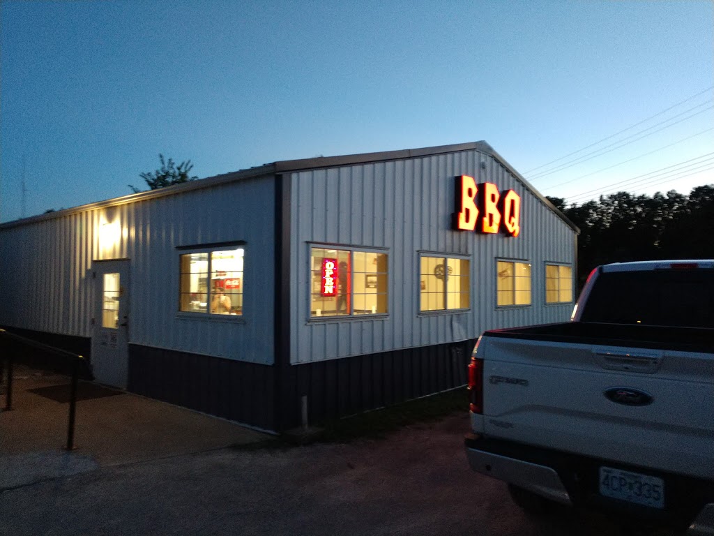 Ol Boys Barbeque | restaurant | 701 N Mason St, Carrollton, MO 64633, USA | 6605421227 OR +1 660-542-1227