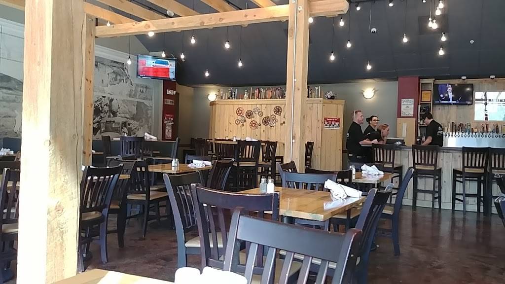 2 Penguins Tap and Grill | restaurant | 13065 E Briarwood Ave, Centennial, CO 80112, USA | 3037920310 OR +1 303-792-0310