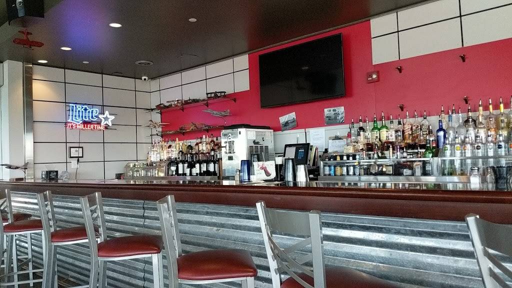 Delta Charlies Bar & Grill | restaurant | 4709, 5303 Challenger Dr, Dallas, TX 75237, USA | 2146239944 OR +1 214-623-9944