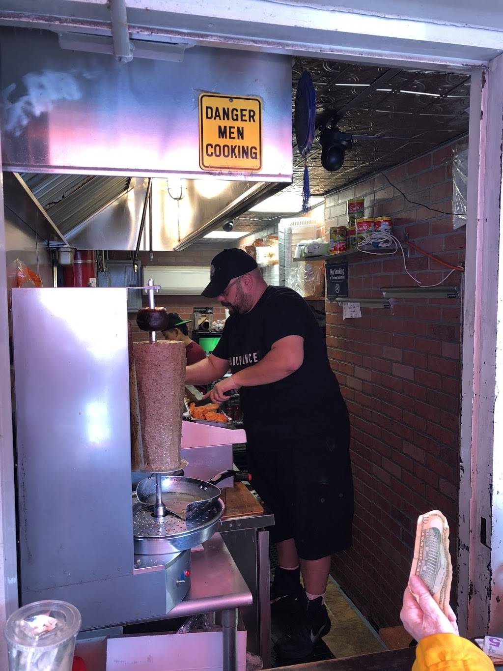 Gyro 96 | restaurant | 141 E 96th St, New York, NY 10128, USA | 2124701089 OR +1 212-470-1089