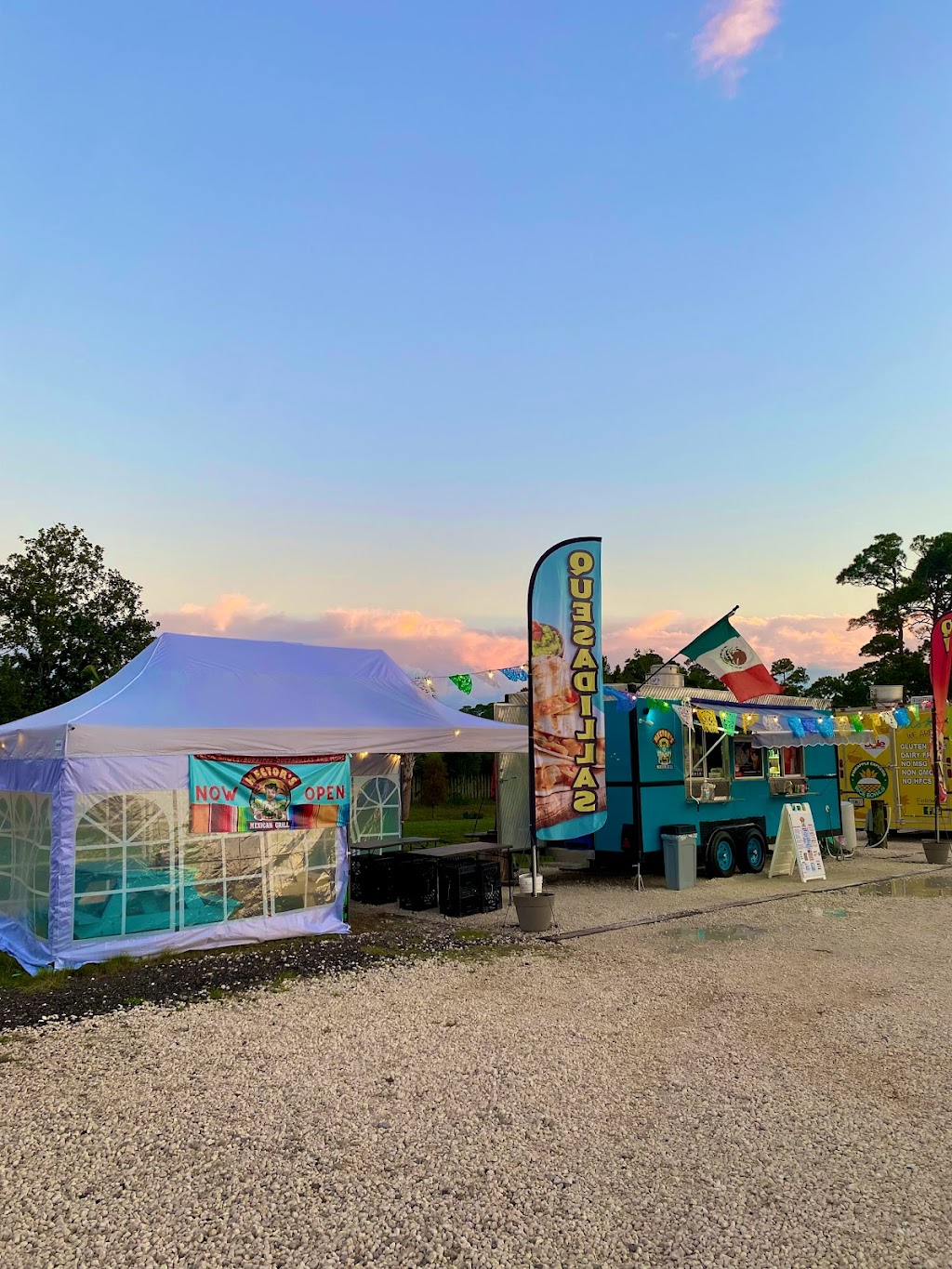 Hectors Mexican Grill | restaurant | 2541 Gulf Breeze Pkwy, Gulf Breeze, FL 32563, USA | 8504959566 OR +1 850-495-9566