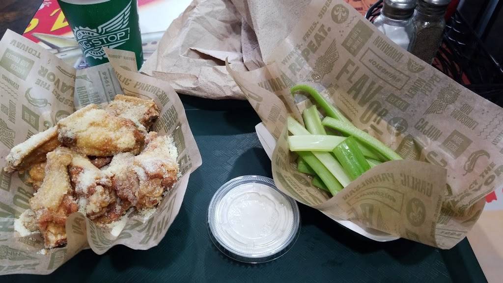 Wingstop | restaurant | 1255 E 1st Ave unit b, Broomfield, CO 80020, USA | 3034569464 OR +1 303-456-9464