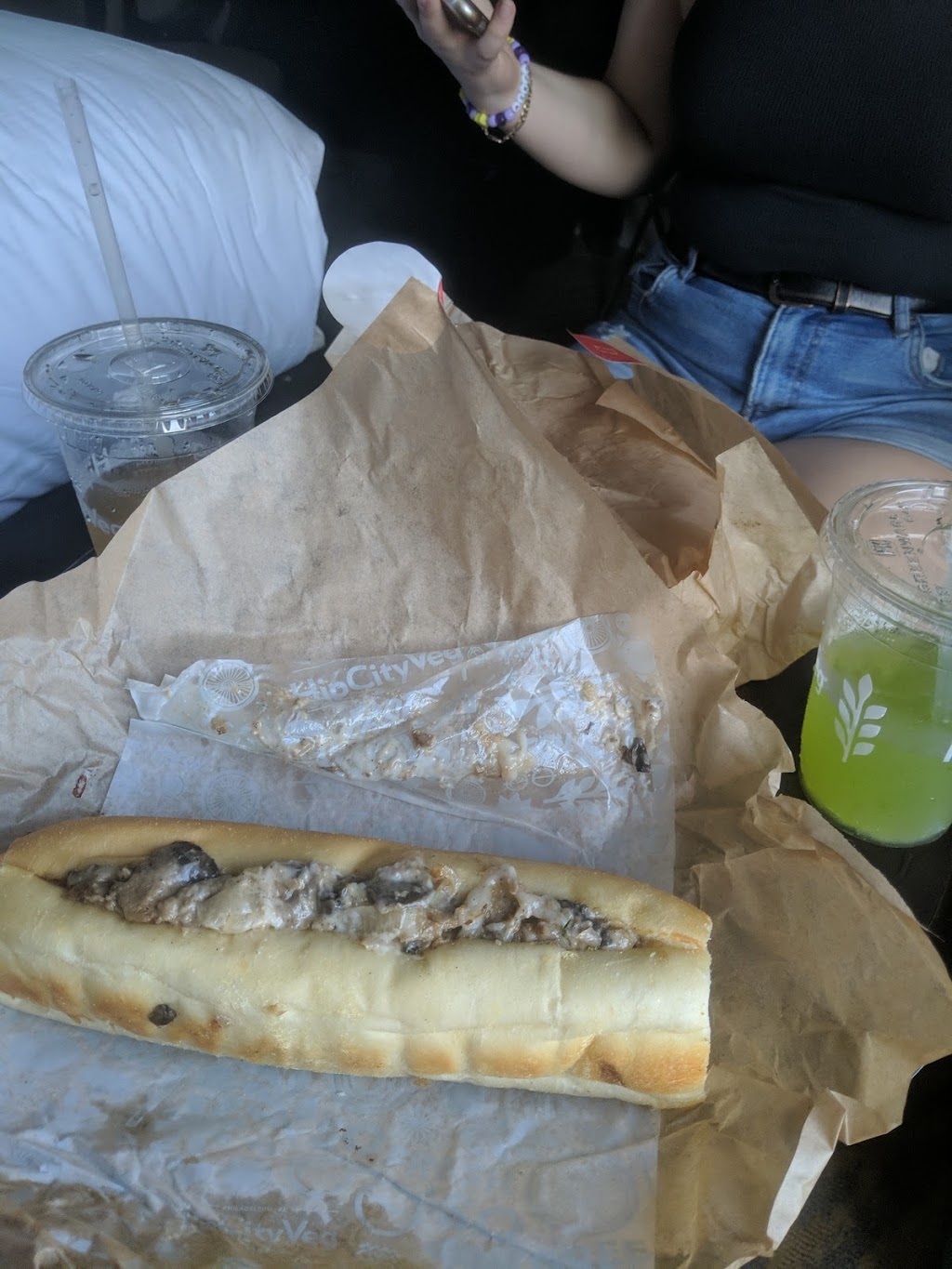 HipCityVeg | meal takeaway | 214 S 40th St, Philadelphia, PA 19103, USA | 2672444342 OR +1 267-244-4342