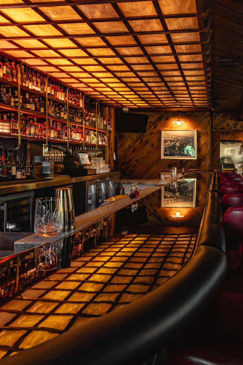 Moes | restaurant | 3768 Mission Blvd, San Diego, CA 92109, USA | 8584887311 OR +1 858-488-7311