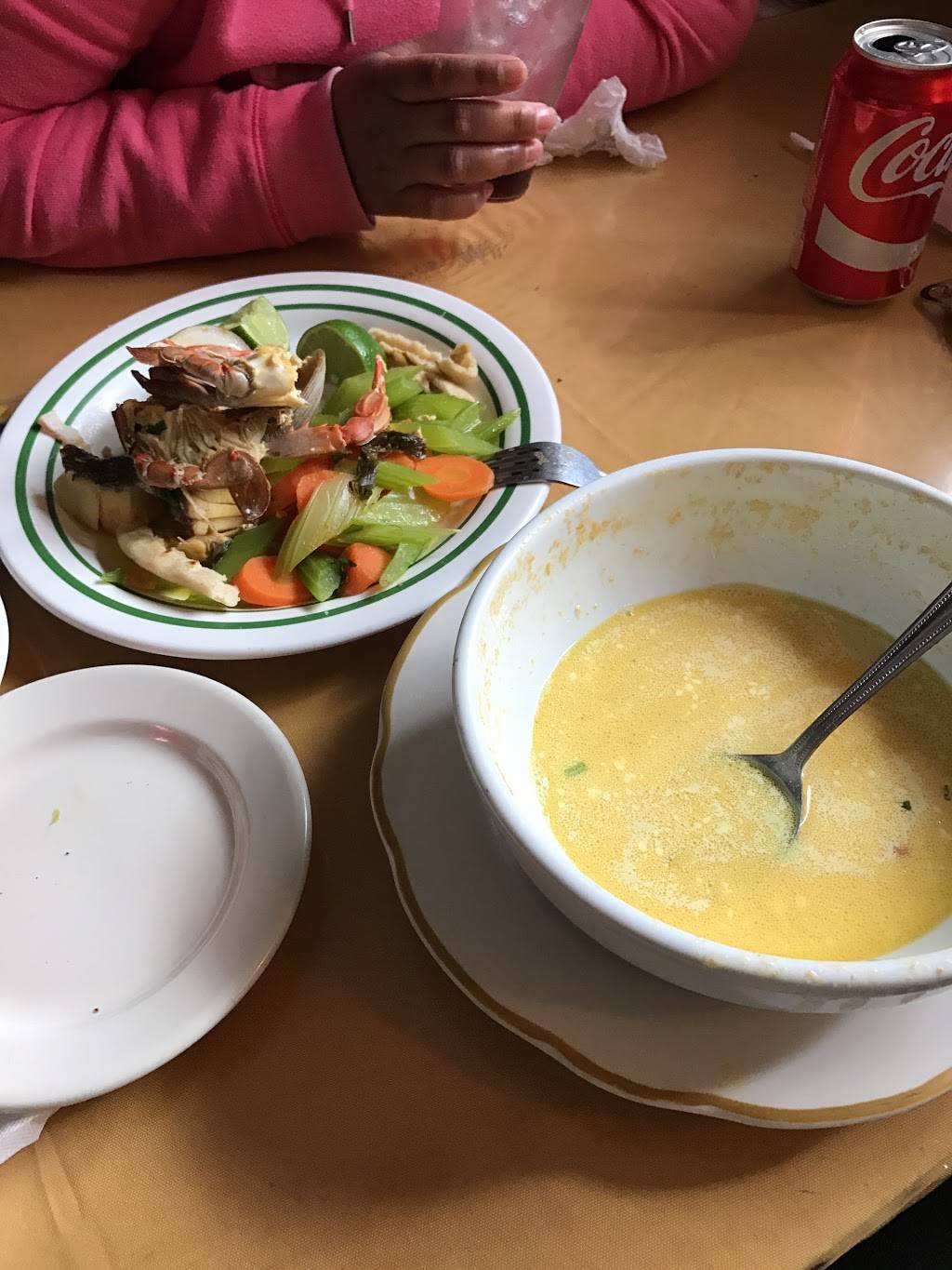 La Cabana Salvadoreña | restaurant | 3150 Villa Ave, Bronx, NY 10468, USA | 7183676810 OR +1 718-367-6810