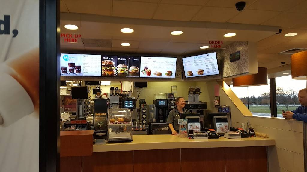 McDonalds | cafe | 575 St Joseph Ave, Berrien Springs, MI 49103, USA | 2698155037 OR +1 269-815-5037