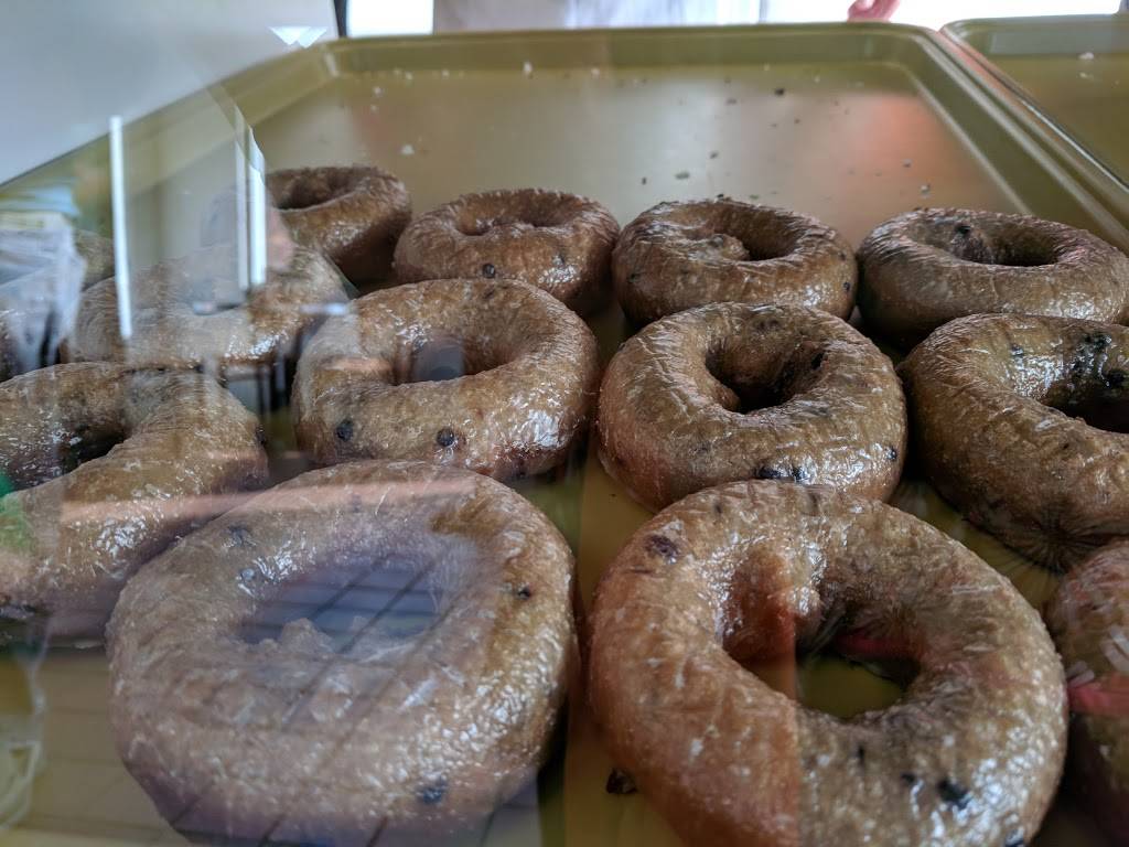 Clifton Donut Shop | bakery | 2317 Brownsboro Rd, Louisville, KY 40206, USA | 5027496896 OR +1 502-749-6896