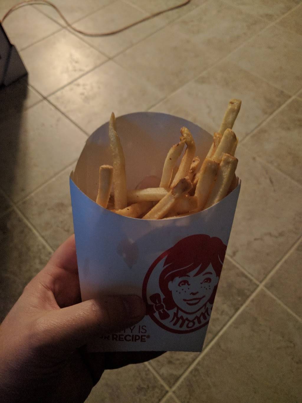 Wendys | restaurant | 486 Broadway, Methuen, MA 01844, USA | 9786827827 OR +1 978-682-7827