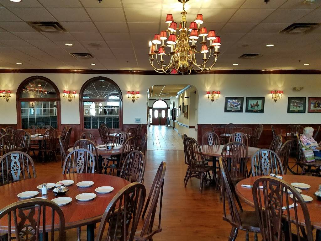 Claudia Sanders Dinner House | restaurant | 3202 Shelbyville Rd, Shelbyville, KY 40065, USA | 5026335600 OR +1 502-633-5600
