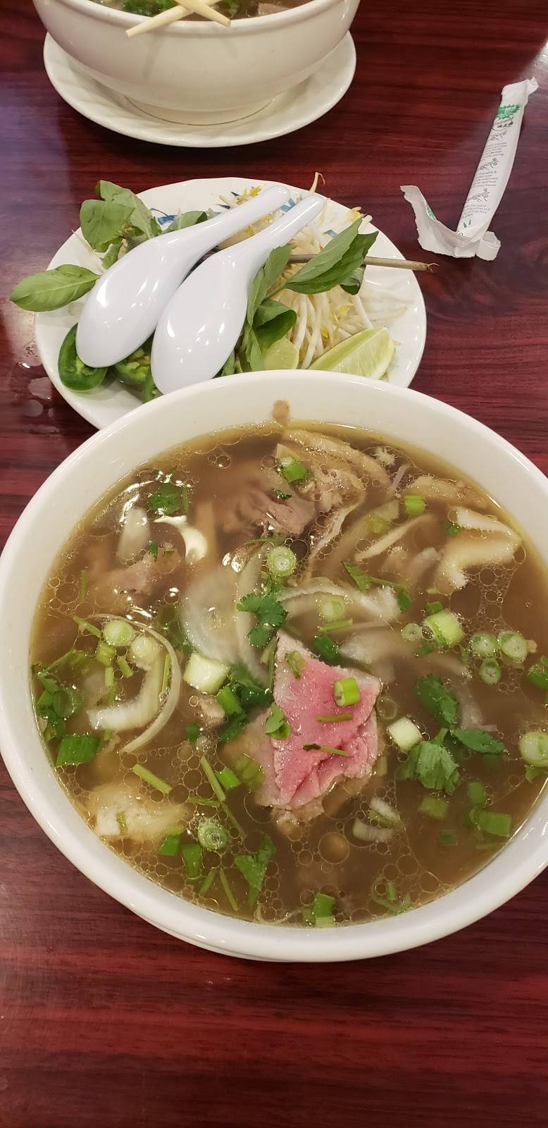Pho Stop | restaurant | 2062 W Ave J, Lancaster, CA 93536, USA | 6619408887 OR +1 661-940-8887