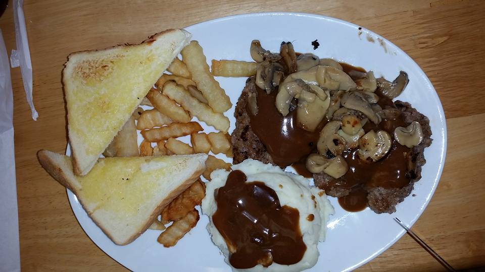 Gracies Steak and Seafood | restaurant | 120 E Old Us Highway 74 76, Lake Waccamaw, NC 28450, USA | 9106461307 OR +1 910-646-1307