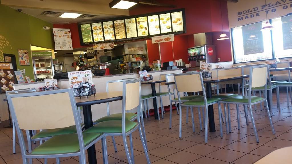 Del Taco | meal takeaway | 11155 E Arapahoe Rd, Englewood, CO 80112, USA | 3037069204 OR +1 303-706-9204