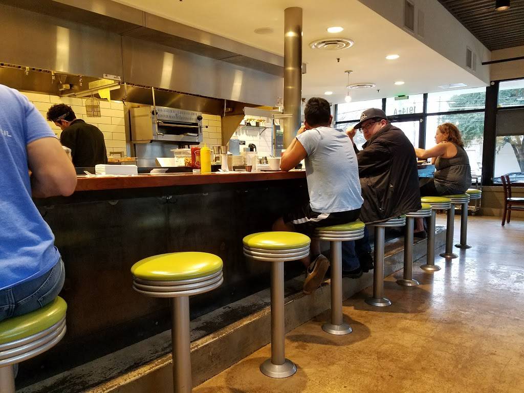 Counter Cafe | restaurant | 1914 E 6th St, Austin, TX 78702, USA | 5123519961 OR +1 512-351-9961