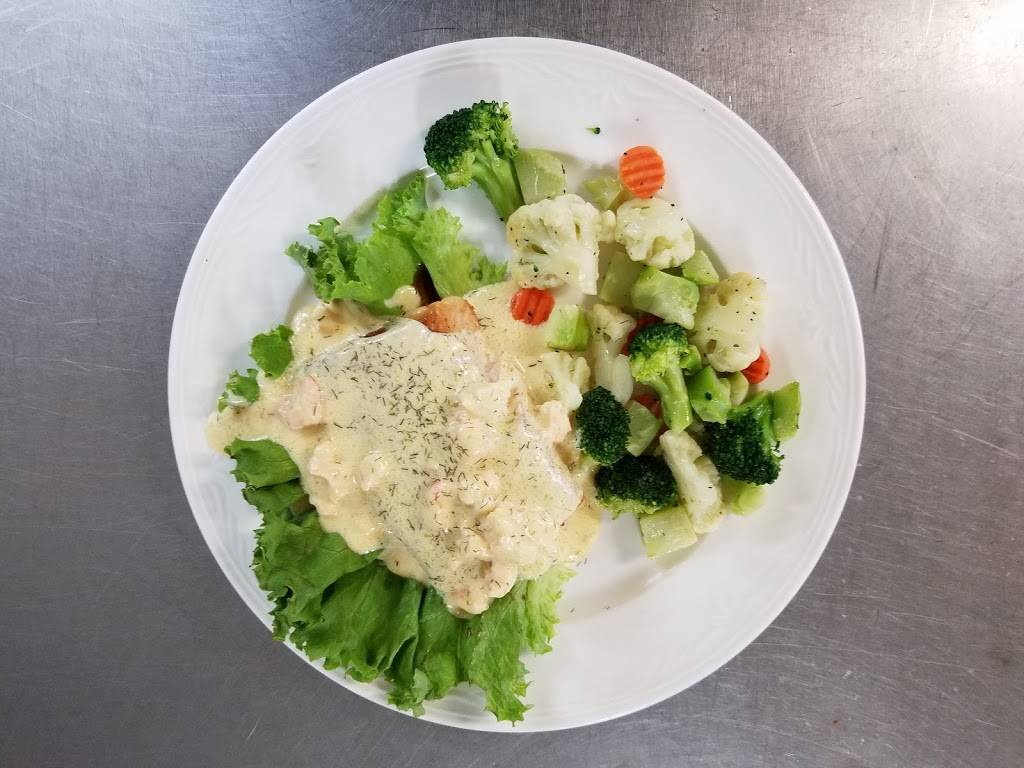 The Stratton Plaza | restaurant | 149 Main St, Stratton, ME 04982, USA | 2072462000 OR +1 207-246-2000