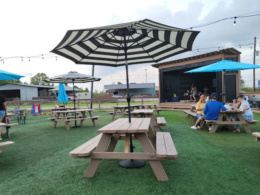 Bullfish | restaurant | 6223 W Round Bunch Rd, Orange, TX 77630, USA | 4093564640 OR +1 409-356-4640